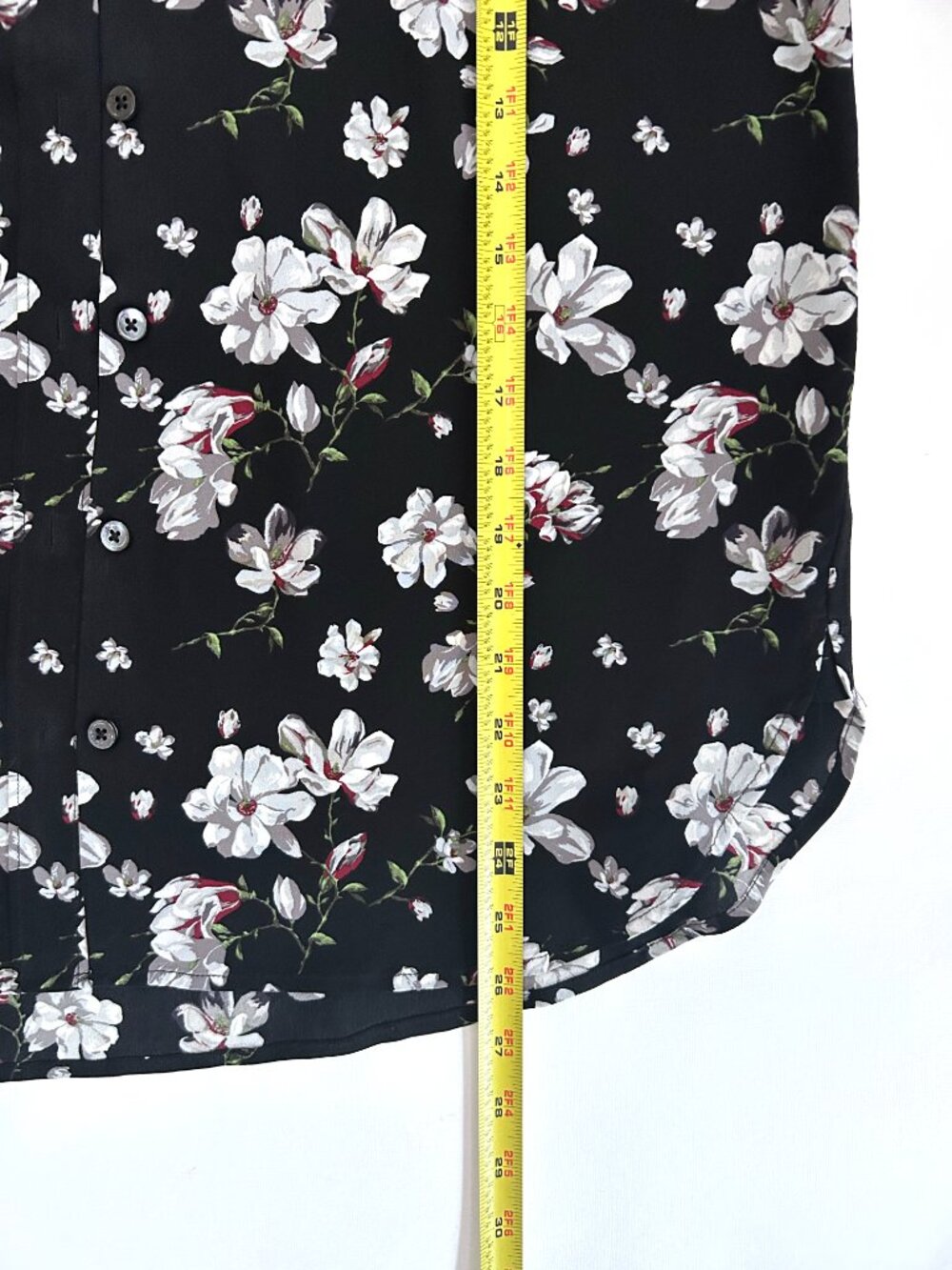 Equipment Femme Leema Black Floral Print 100% Silk Blouse Size L Romantic Chic - Picture 7 of 8